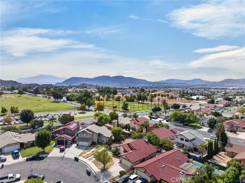 View/Area - 26348 Bodega Ct, Moreno Valley, CA 92555 photo 6 of 8