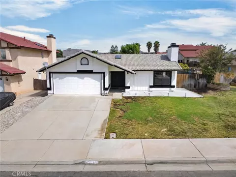 Exterior - 26348 Bodega Ct, Moreno Valley, CA 92555 photo 14 of 15