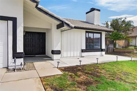Exterior - 26348 Bodega Ct, Moreno Valley, CA 92555 photo 3 of 15