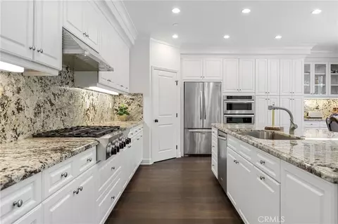 Kitchen - 45 Triana, Irvine, CA 92618 photo 4 of 4
