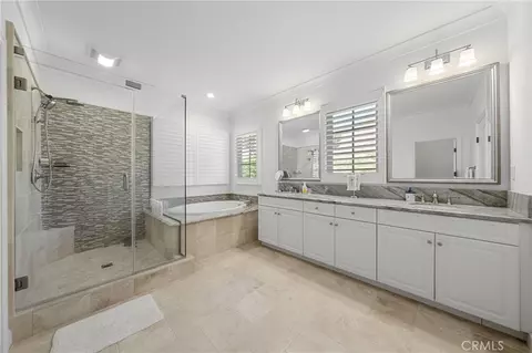 Bath - 45 Triana, Irvine, CA 92618 photo 3 of 4
