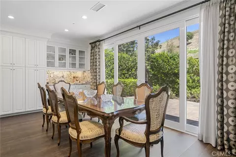 Dining - 45 Triana, Irvine, CA 92618 photo 1 of 2
