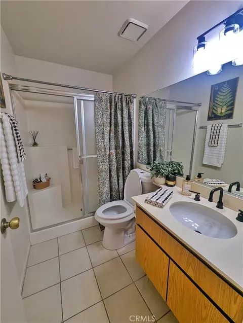 Bath - 9858 Madera Ct, Rancho Cucamonga, CA 91730 photo 2 of 4