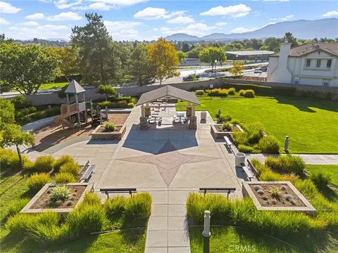 View/Area - 31574 Six Rivers Ct, Temecula, CA 92592 photo 5 of 5