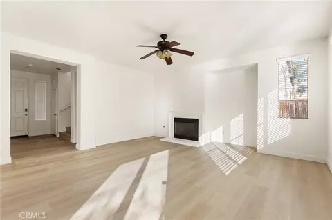 Living - 31574 Six Rivers Ct, Temecula, CA 92592 photo 3 of 4