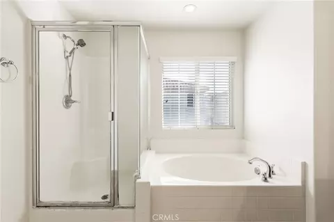 Bath - 31574 Six Rivers Ct, Temecula, CA 92592 photo 1 of 1