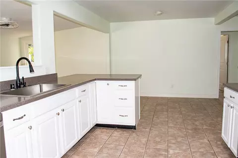 Kitchen - 35635 Panorama, Yucaipa, CA 92399 photo 2 of 2