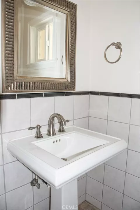 Bath - 35635 Panorama, Yucaipa, CA 92399 photo 2 of 2