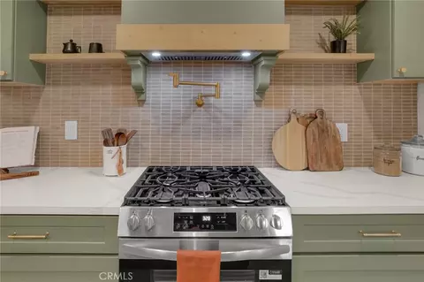 Kitchen - 1235 Cedar, Redlands, CA 92373 photo 8 of 10