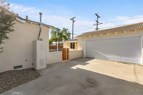 Exterior - 304 E 28th St, San Bernardino, CA 92404 photo 2 of 11