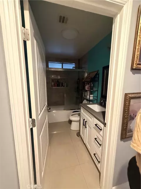 Bath - 232 1 St, Perris, CA 92570 photo 2 of 2