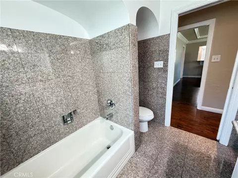 Bath - 6033 Brockton, Riverside, CA 92506 photo 3 of 5
