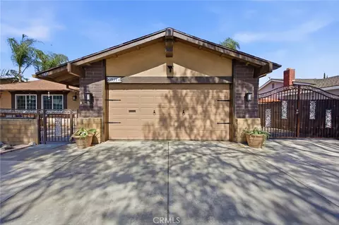 Exterior - 3935 Burge St, Riverside, CA 92505 photo 7 of 20