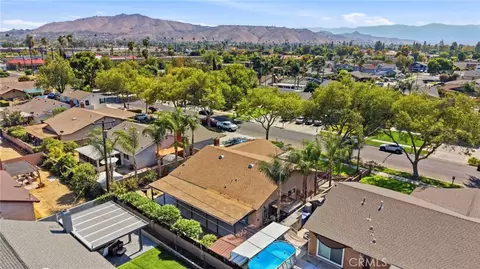 View/Area - 3935 Burge St, Riverside, CA 92505 photo 2 of 5