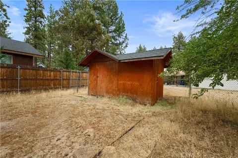 Exterior - 904 Michael, Big Bear City, CA 92314 photo 5 of 6
