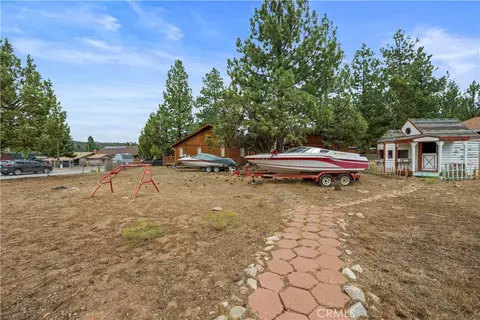 Exterior - 1000 Willow, Big Bear City, CA 92314 photo 6 of 7