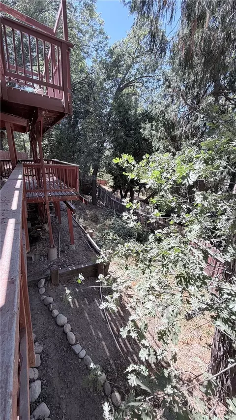 Exterior - 635 Acacia Dr, Crestline, CA 92325 photo 3 of 4
