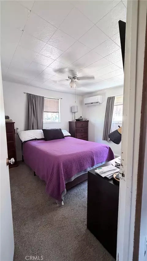 Bedroom - 635 Acacia Dr, Crestline, CA 92325 photo 1 of 3