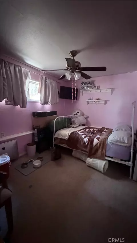 Bedroom - 635 Acacia Dr, Crestline, CA 92325 photo 3 of 3