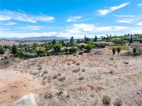2035 Polo Ct, Riverside, CA 92506 photo 12
