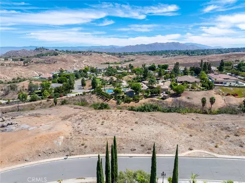 2035 Polo Ct, Riverside, CA 92506 photo 10