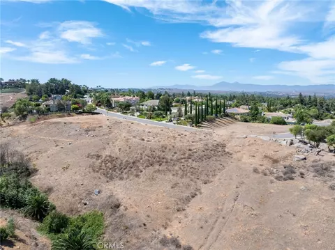 2035 Polo Ct, Riverside, CA 92506 photo 7