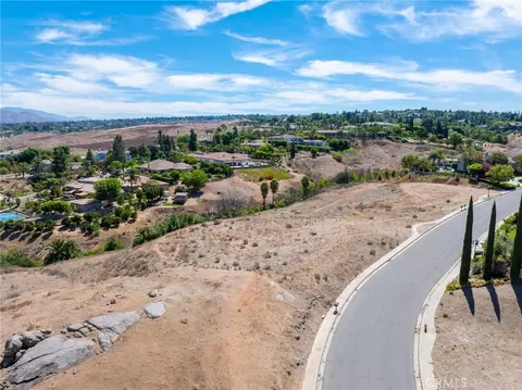 2035 Polo Ct, Riverside, CA 92506 photo 9