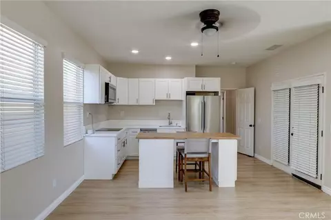 Kitchen - 17565 Cedarwood, Riverside, CA 92503 photo 5 of 7