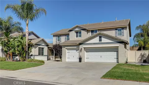 Exterior - 17565 Cedarwood, Riverside, CA 92503 photo 2 of 19