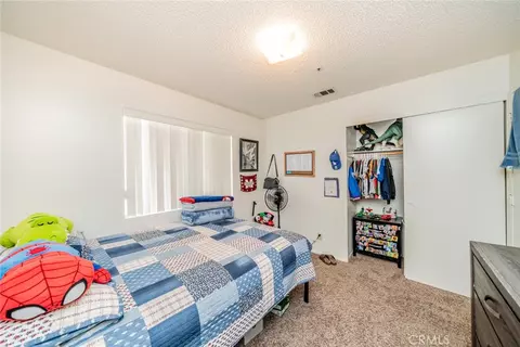 Bedroom - 11461 Oasis, Pinon Hills, CA 92372 photo 12 of 12