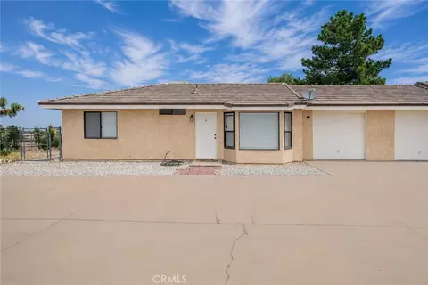 Exterior - 11461 Oasis, Pinon Hills, CA 92372 photo 7 of 11