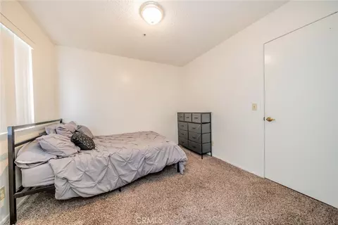 Bedroom - 11461 Oasis, Pinon Hills, CA 92372 photo 6 of 12