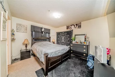 Bedroom - 11461 Oasis, Pinon Hills, CA 92372 photo 1 of 12