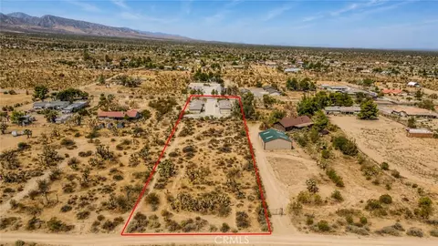 View/Area - 11461 Oasis, Pinon Hills, CA 92372 photo 4 of 7