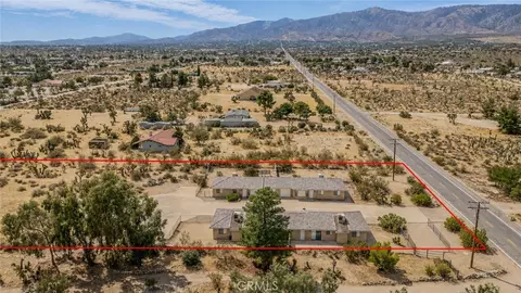View/Area - 11461 Oasis, Pinon Hills, CA 92372 photo 3 of 7