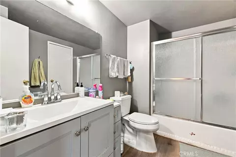 Bath - 379 E Randall, Rialto, CA 92376 photo 2 of 2