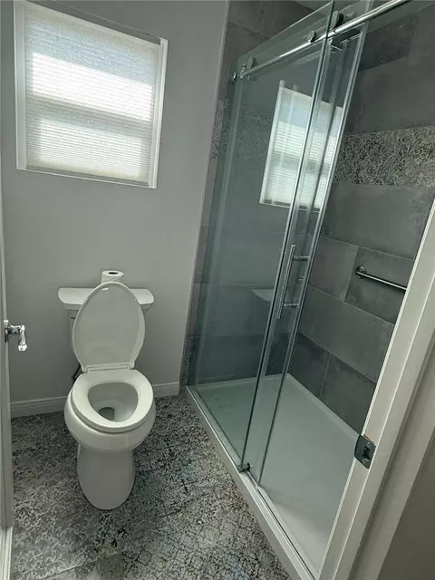 Bath - 6012 Matheson Dr, Riverside, CA 92507 photo 3 of 4