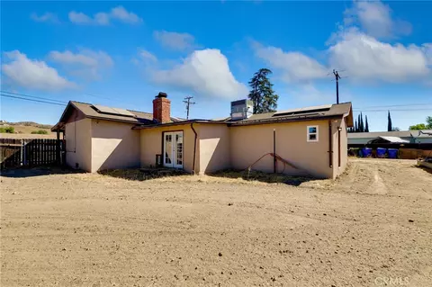 Exterior - 32377 Avenue D, Yucaipa, CA 92399 photo 6 of 9