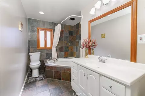 Bath - 32377 Avenue D, Yucaipa, CA 92399 photo 2 of 2