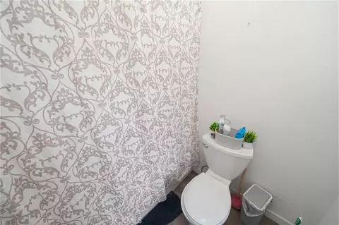 Bath - 4140 Workman Ml, Whittier, CA 90601 photo 1 of 2
