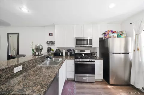 Kitchen - 4140 Workman Ml, Whittier, CA 90601 photo 4 of 5