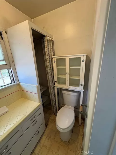 Bath - 102 E 7th, Escondido, CA 92025 photo 6 of 7