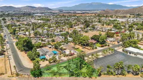 View/Area - 434 Highland, Riverside, CA 92507 photo 4 of 8