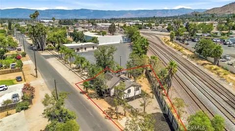 View/Area - 434 Highland, Riverside, CA 92507 photo 2 of 8