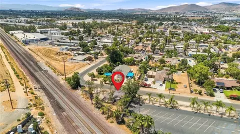View/Area - 434 Highland, Riverside, CA 92507 photo 5 of 8