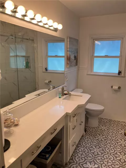 Bath - 532 E Rosewood Ct, Ontario, CA 91764 photo 1 of 3