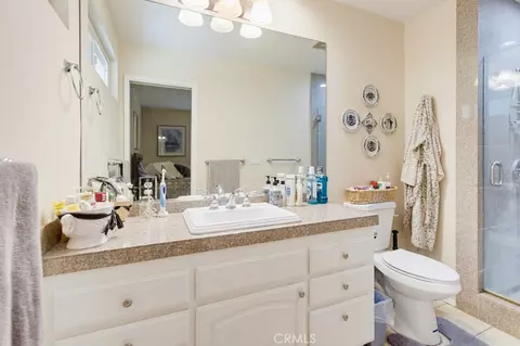 Bath - 1691 Roble Grande Rd, Alpine, CA 91901 photo 1 of 5