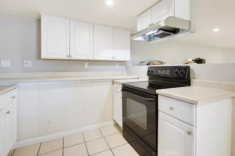 Kitchen - 1691 Roble Grande Rd, Alpine, CA 91901 photo 6 of 6