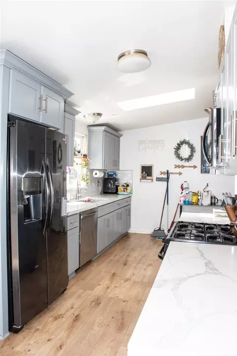 Kitchen - 38313 View, Beaumont, CA 92223 photo 3 of 3