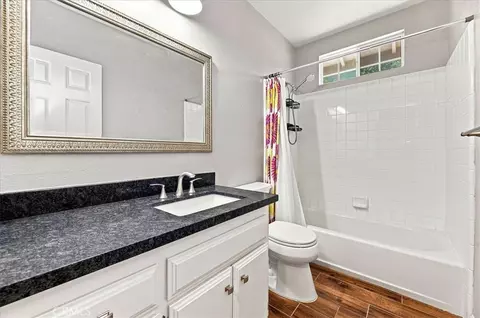 Bath - 7455 Jola, Riverside, CA 92506 photo 4 of 8